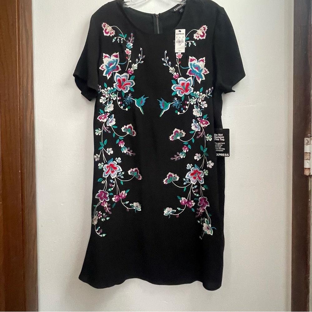 Express NWT Floral Embroidered Black Sheath Dress Lg # boho “retro #hippie